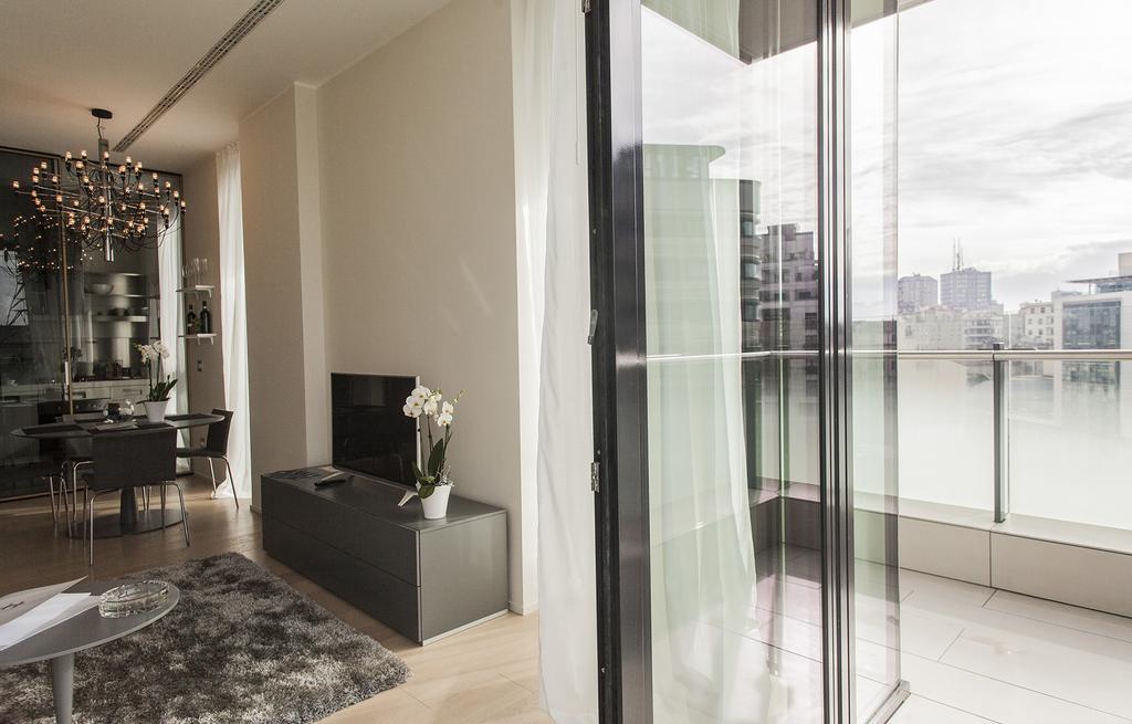 Hemeras Boutique Homes - Design Flats Near The City Center Milano Eksteriør billede