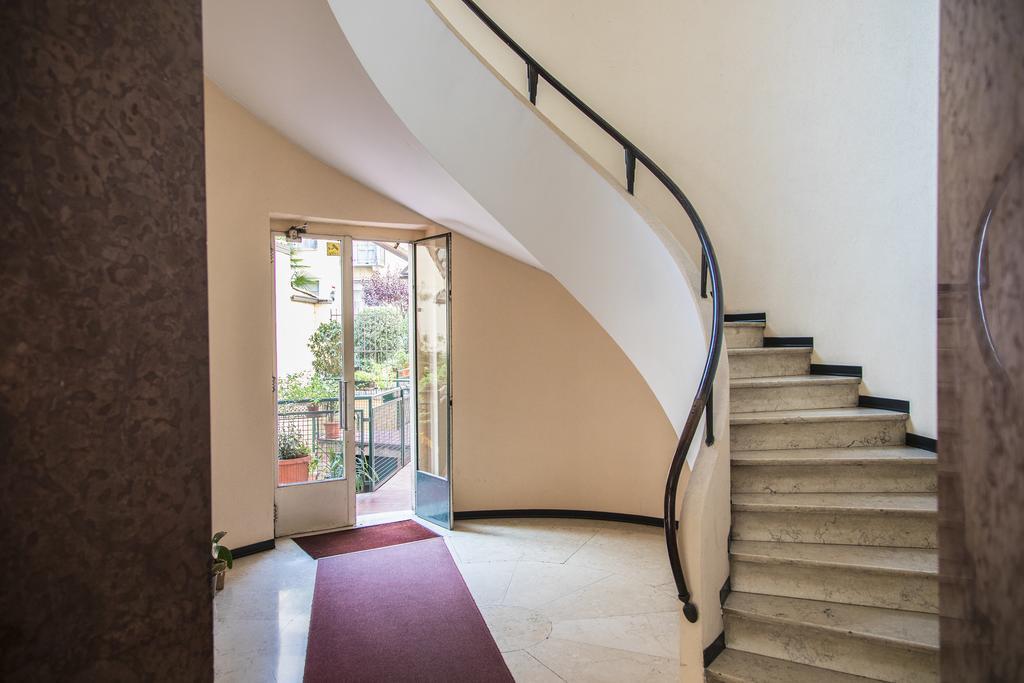 Hemeras Boutique Homes - Design Flats Near The City Center Milano Eksteriør billede